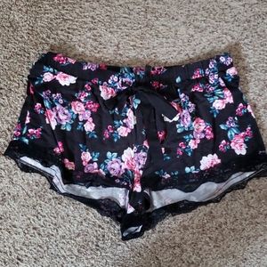 Floral sleep shorts